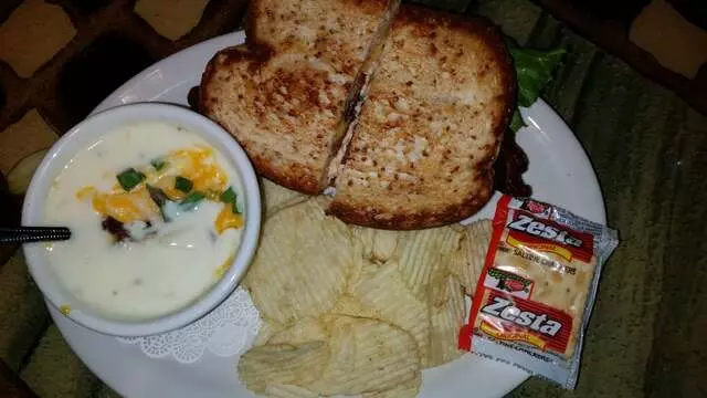 Le Peep Restaurant