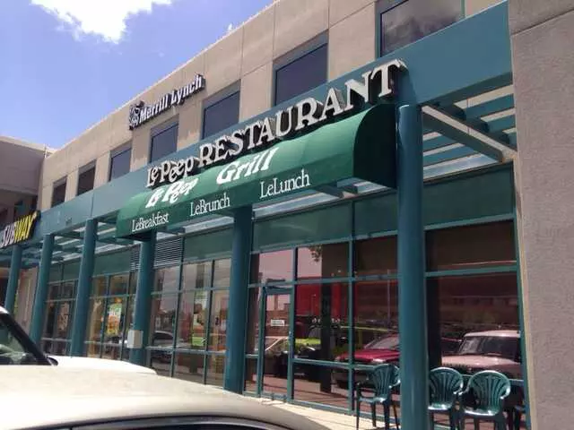 Le Peep Restaurant