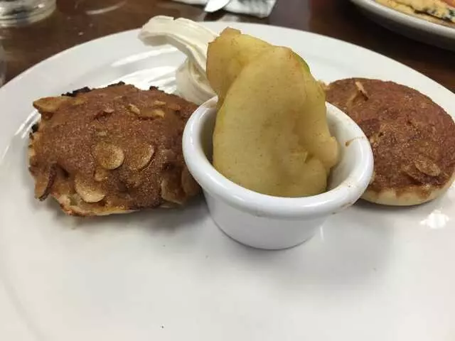 Le Peep Restaurant