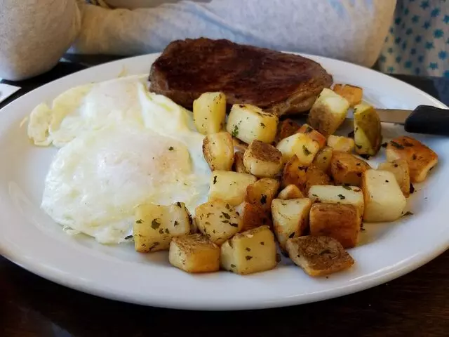 Le Peep Restaurant