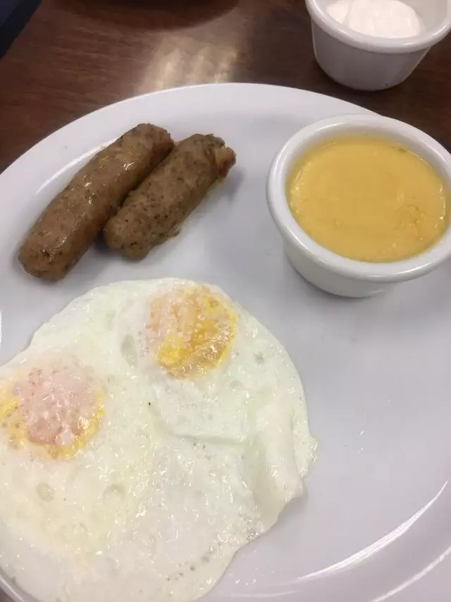 Le Peep Restaurant