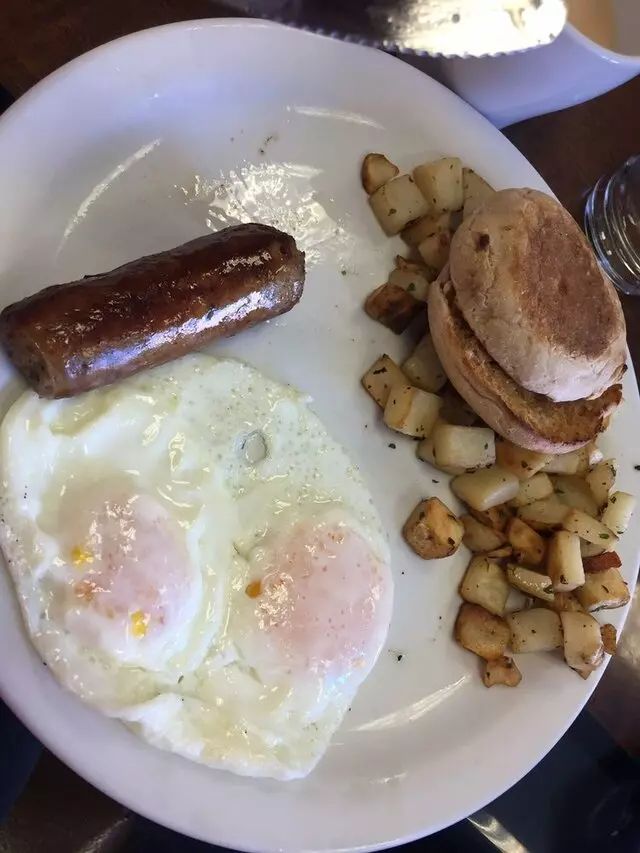 Le Peep Restaurant