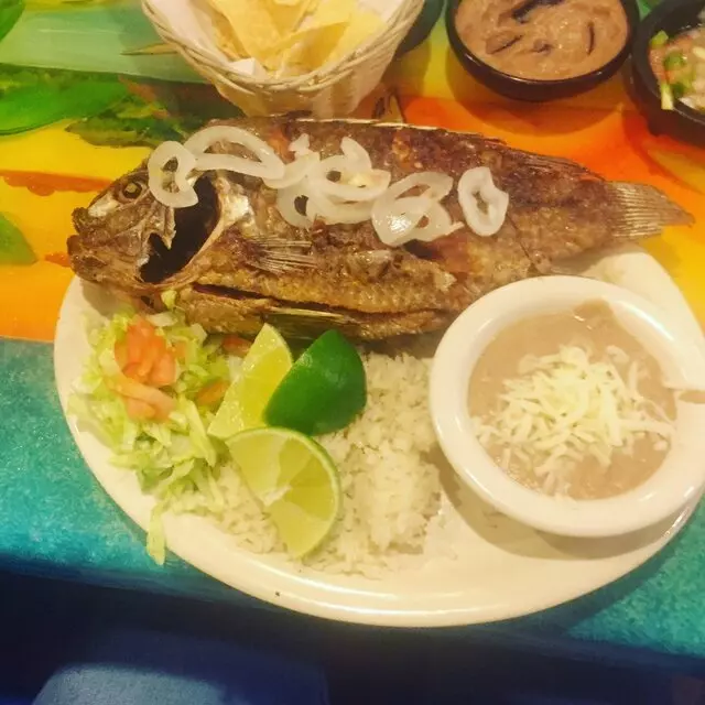 Mariscos La Playa