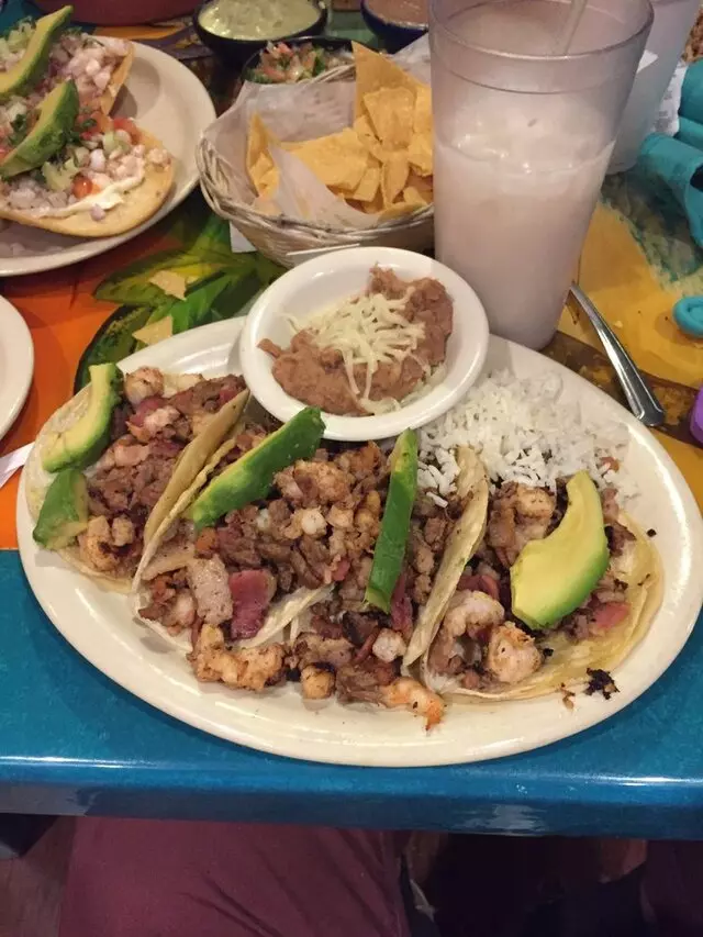 Mariscos La Playa