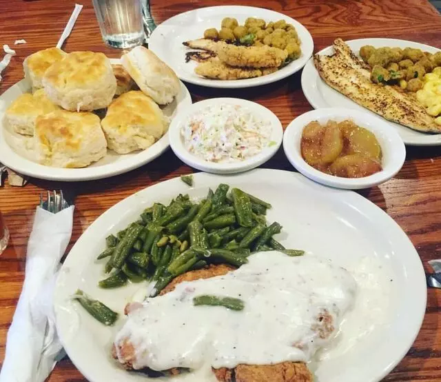 Cracker Barrel Old Country Store