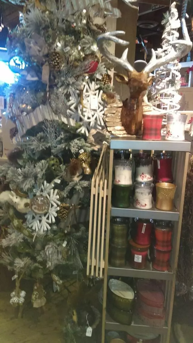 Cracker Barrel Old Country Store