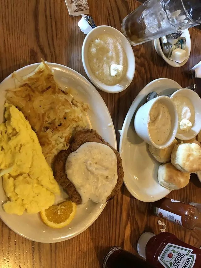 Cracker Barrel Old Country Store