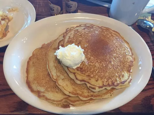 Cracker Barrel Old Country Store