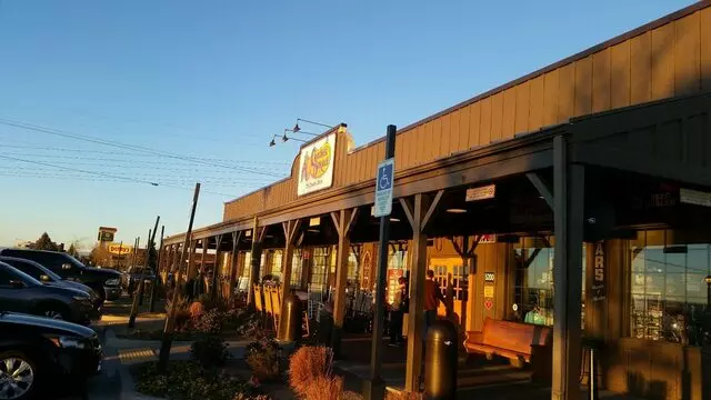 Cracker Barrel Old Country Store