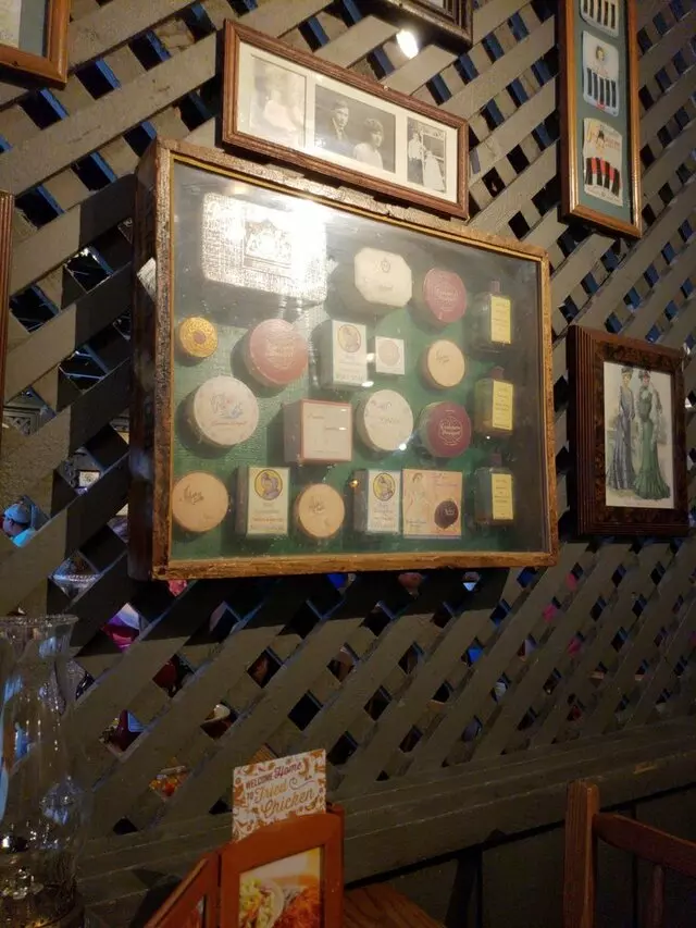 Cracker Barrel Old Country Store