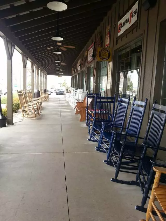 Cracker Barrel Old Country Store