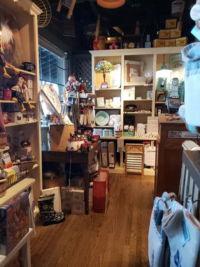 Cracker Barrel Old Country Store