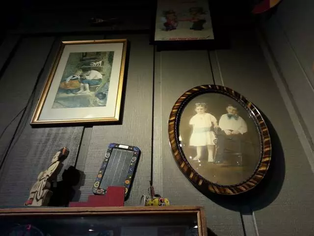 Cracker Barrel Old Country Store