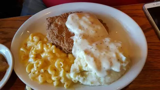 Cracker Barrel Old Country Store