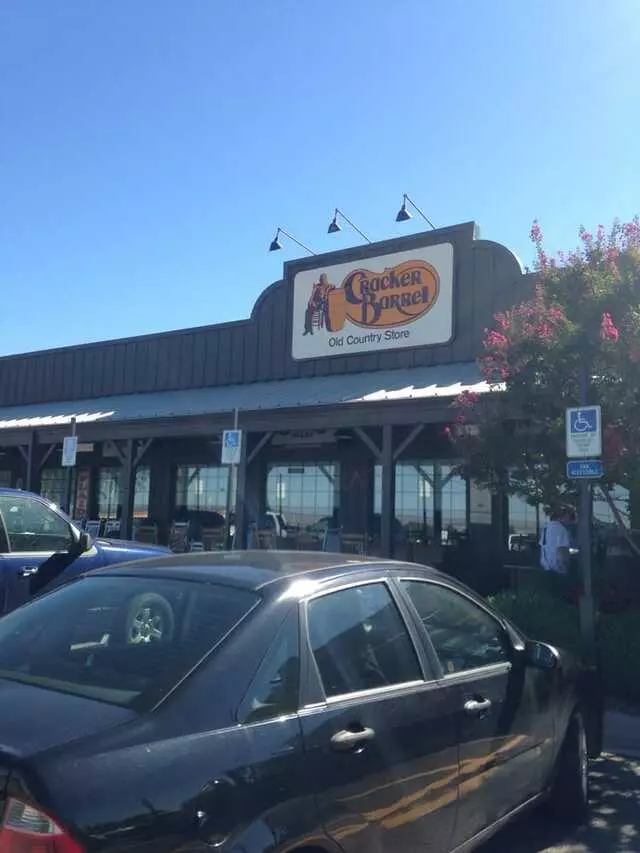 Cracker Barrel Old Country Store
