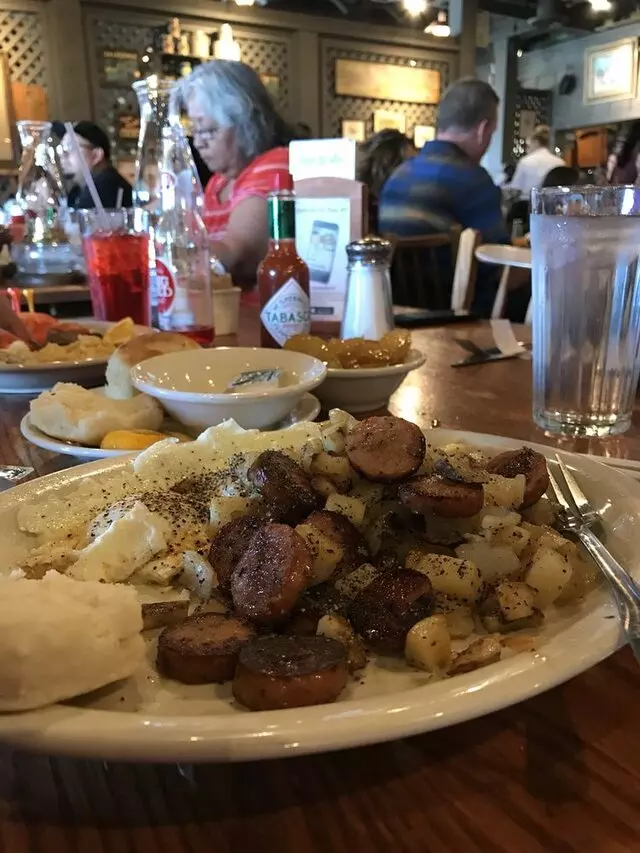 Cracker Barrel Old Country Store