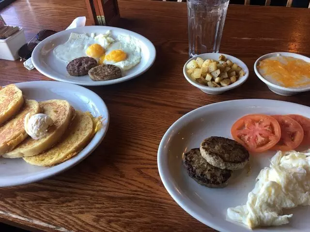Cracker Barrel Old Country Store