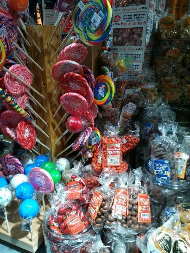 Cracker Barrel Old Country Store