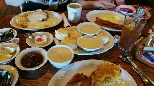 Cracker Barrel Old Country Store