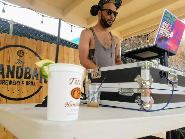 The Sandbar Brewery & Grill