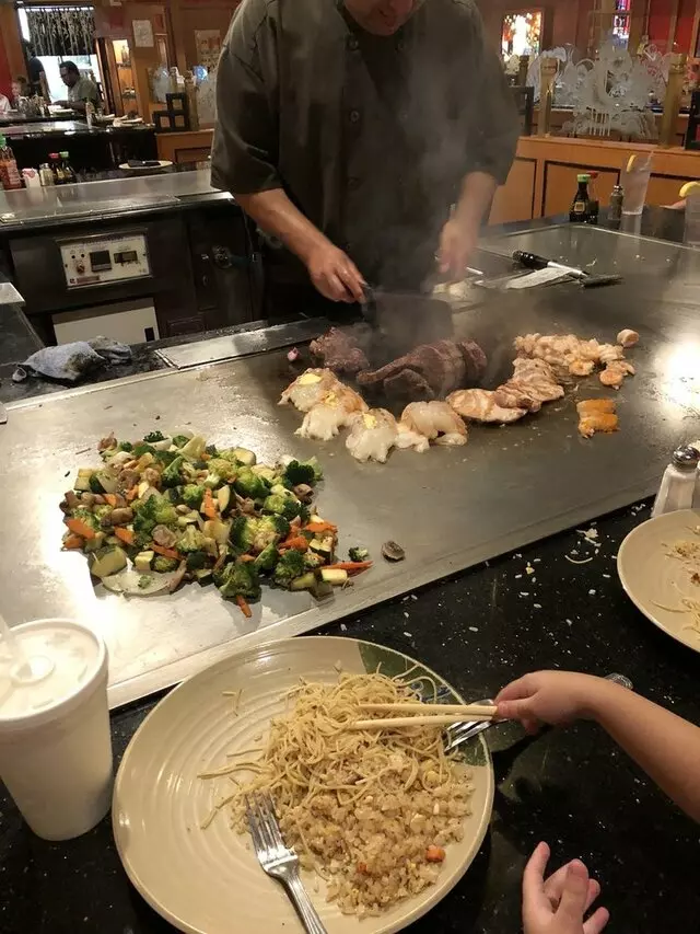 Azuma Sushi & Teppan