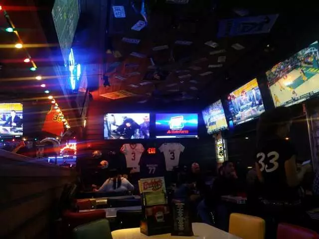 Bubba’s 33