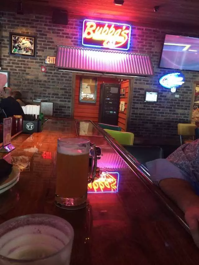 Bubba’s 33