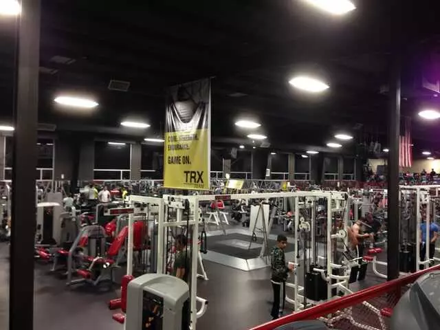 Defined Fitness Bosque Club