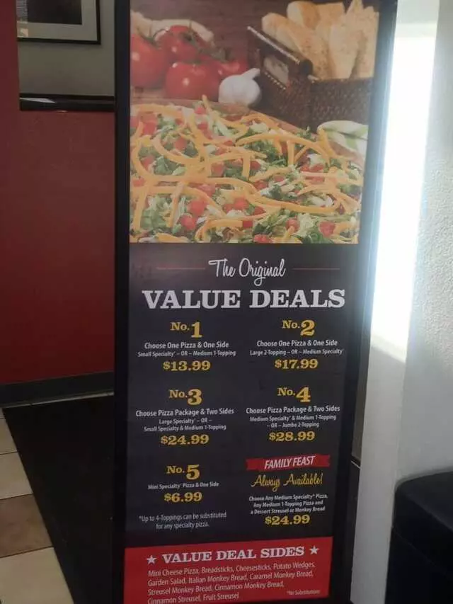 Godfathers Pizza