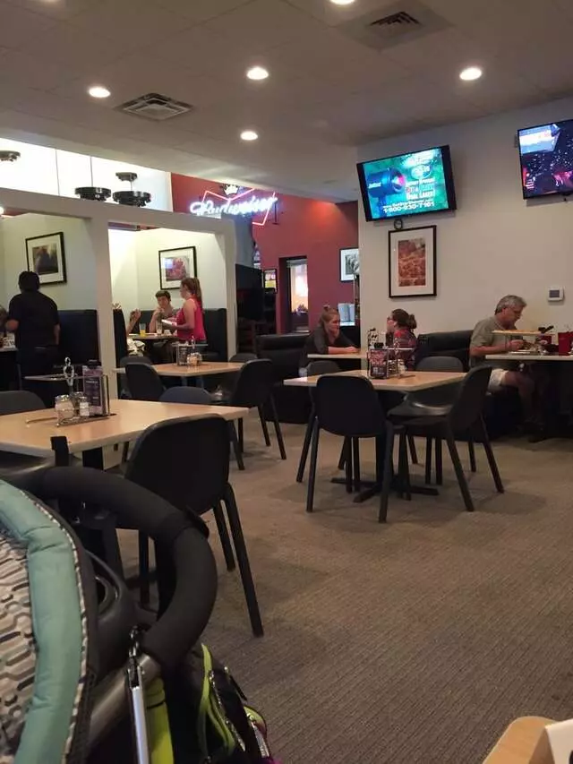 Godfathers Pizza