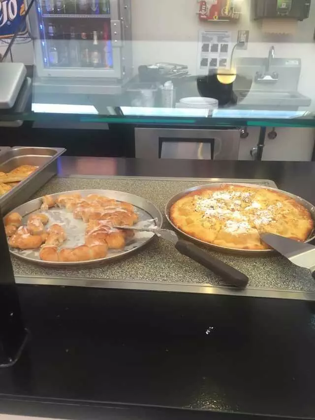 Godfathers Pizza