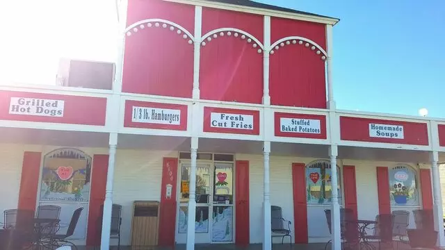 Christee’s Spuds Burgers And More