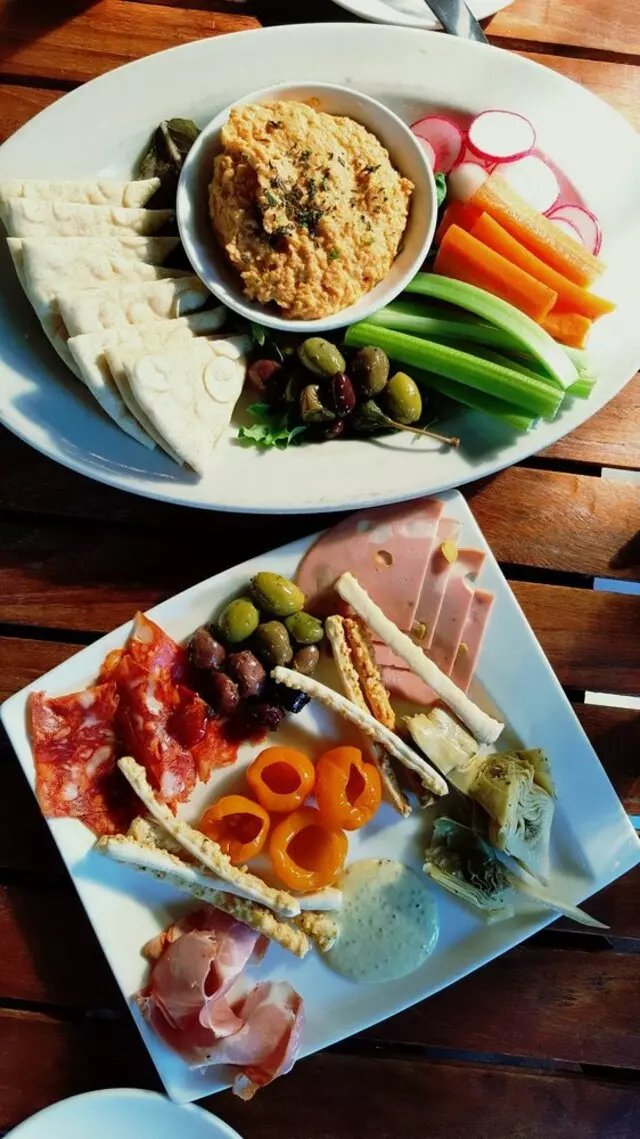 Savoy Bar & Grill