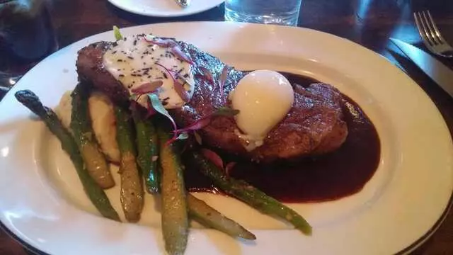 Savoy Bar & Grill