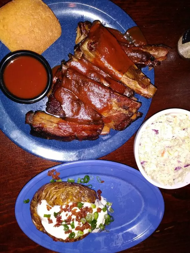 Quarters BBQ