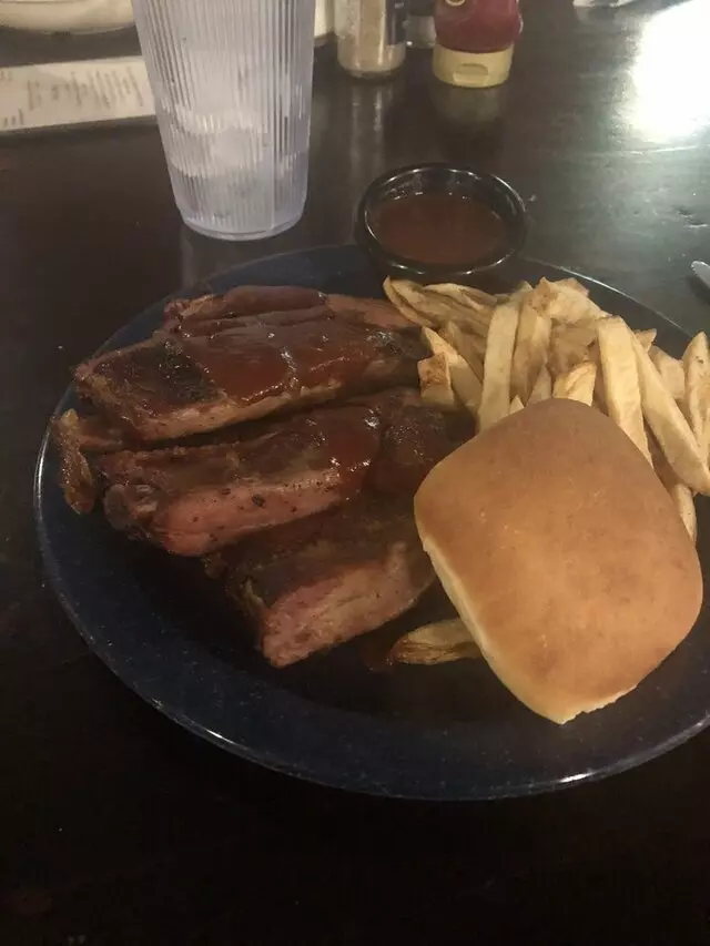 Quarters BBQ