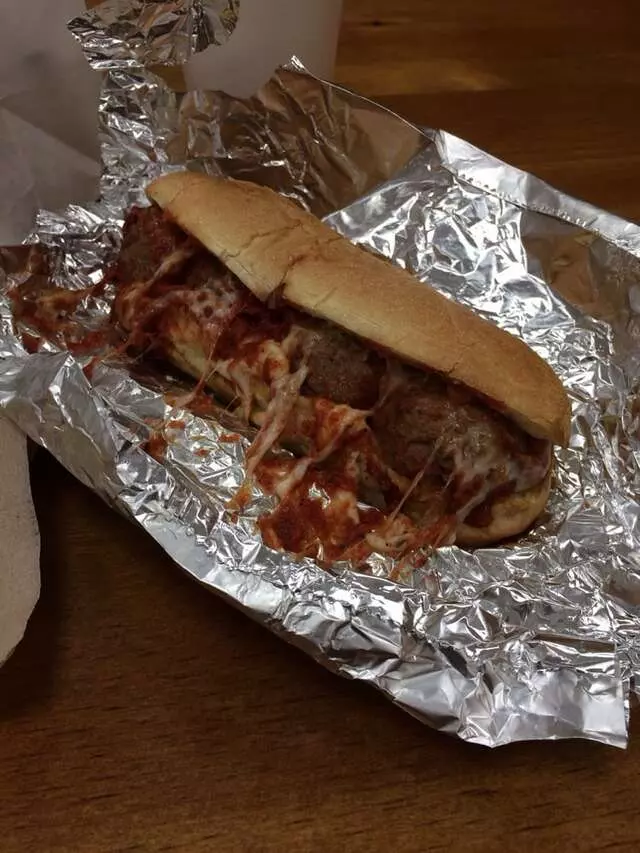 Amadeo’s Pizza