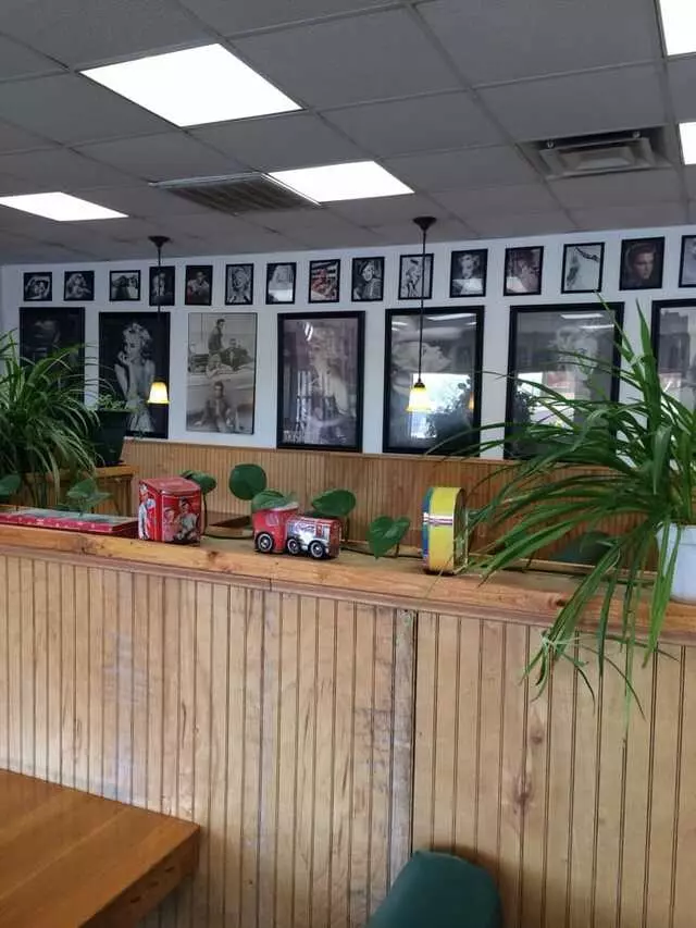 Amadeo’s Pizza
