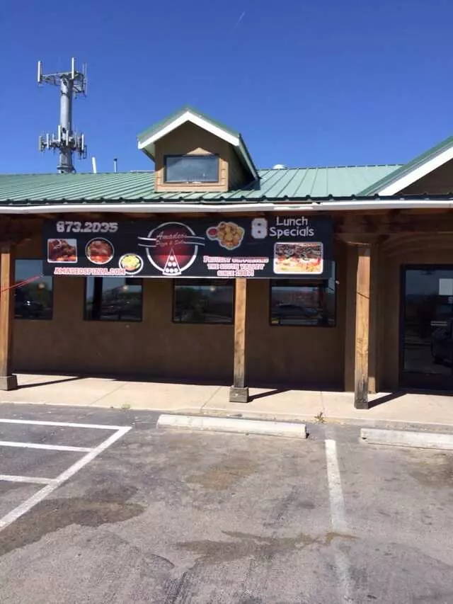 Amadeo’s Pizza