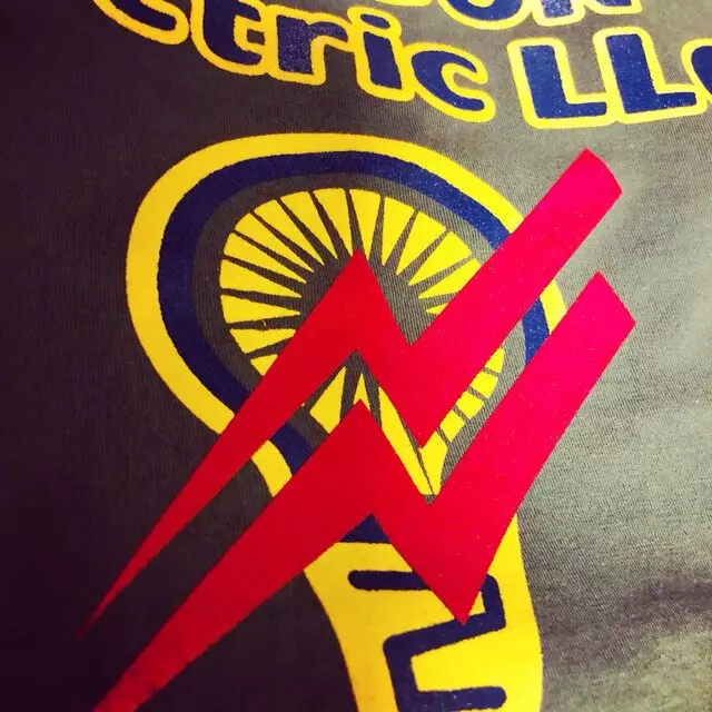 9 Mile Tees Fast Screen Printing