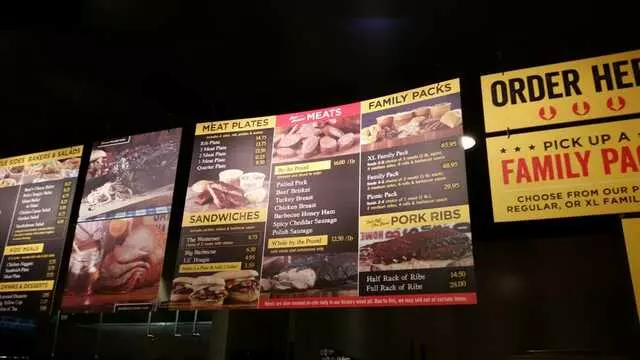Dickey’s Barbecue Pit