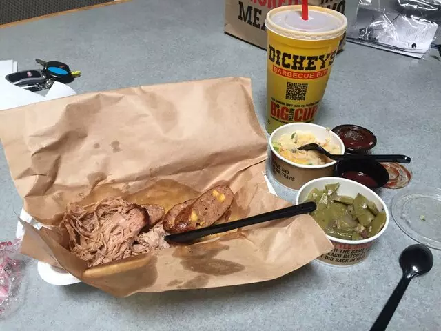 Dickey’s Barbecue Pit