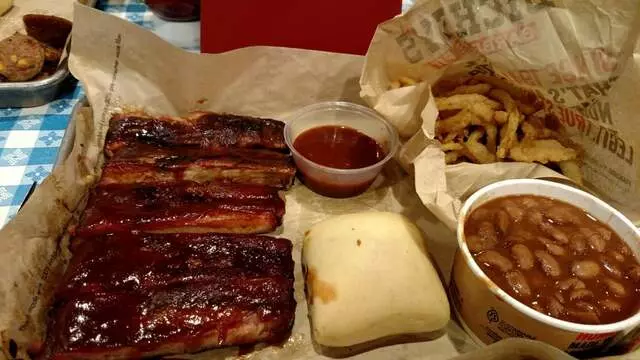 Dickey’s Barbecue Pit