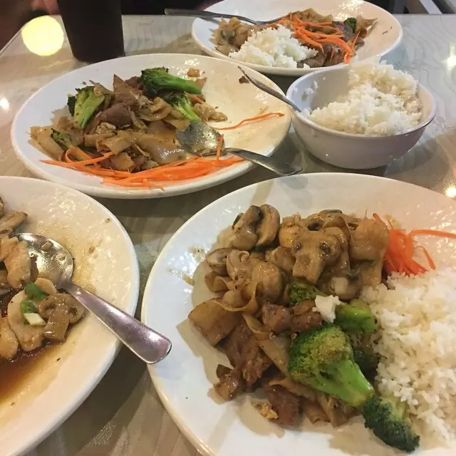 Jasmine Thai & Sushi House