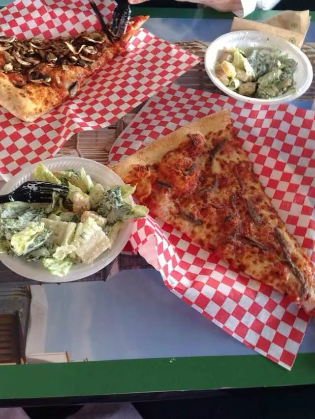 Gino’s New York Style Pizza