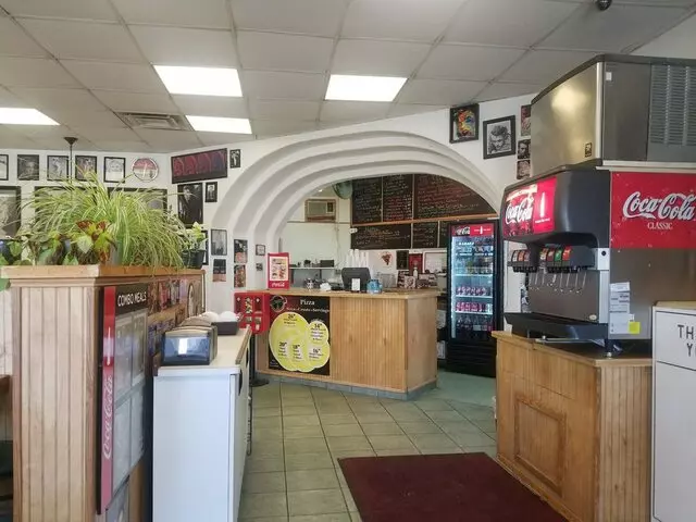 Amadeo’s Pizza & Subs