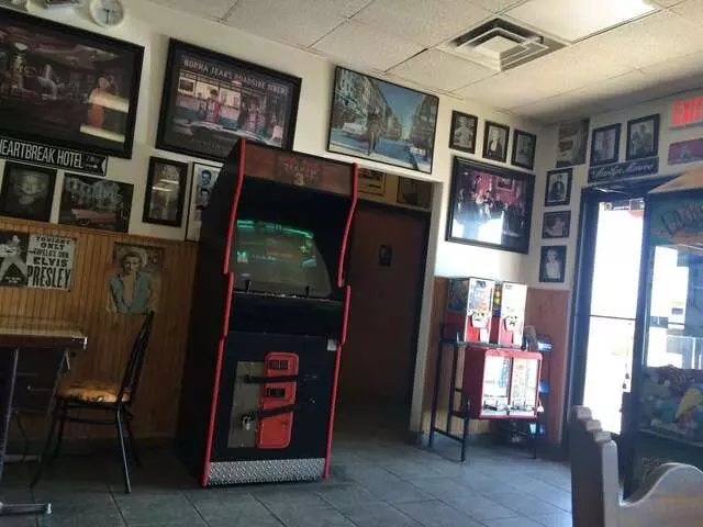 Amadeo’s Pizza & Subs