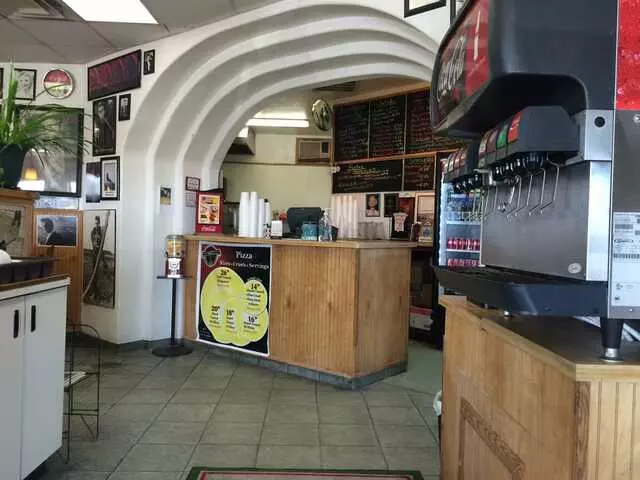 Amadeo’s Pizza & Subs