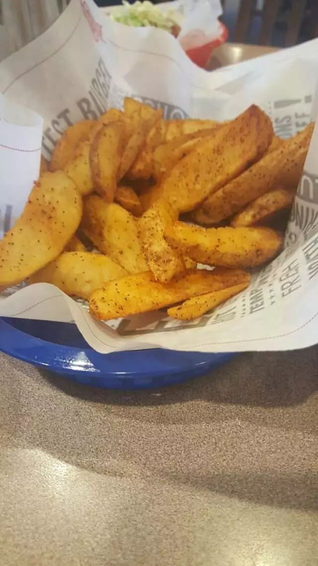 Fuddruckers
