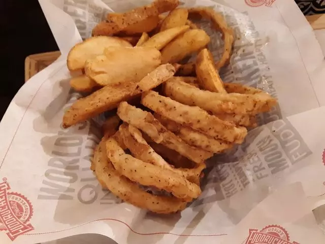 Fuddruckers